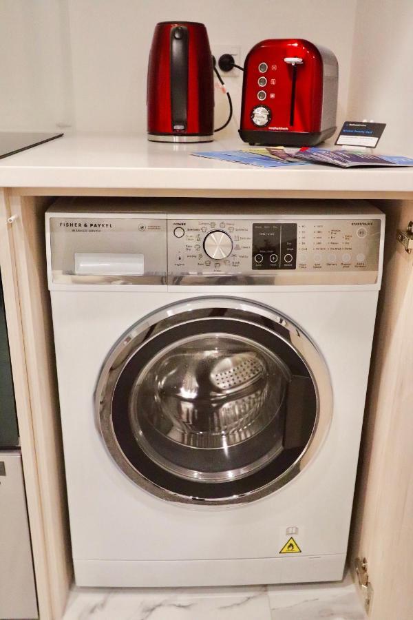Perfect Modern Townhouse Cbd クライストチャーチ エクステリア 写真